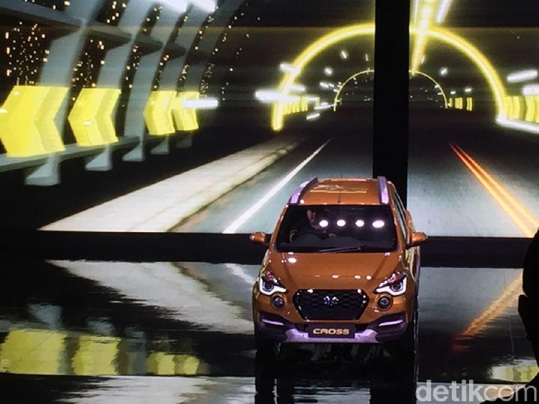 Debut Global di Jakarta, Datsun CROSS Dijual Mulai Rp 163 Juta