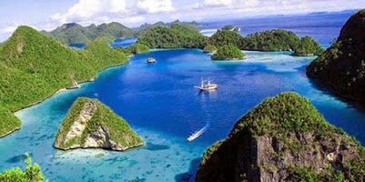  Keindahan Tempat Wisata Di Papua Yang Menawan 9 Keindahan Tempat Wisata Di Papua Yang Menawan