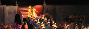 Menikmati Megahnya Pertunjukan Sendratari Ramayana di Prambanan Menikmati Megahnya Pertunjukan Sendratari Ramayana di Prambanan