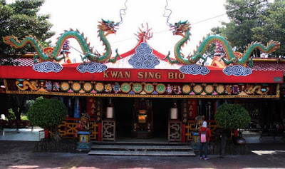  Tuban merupakan sebuah kota yang terletak di perbatasan Provinsi Jawa Tengah dan  7 Rekomendasi Tempat Wisata di Tuban yang Wajib Dikunjungi