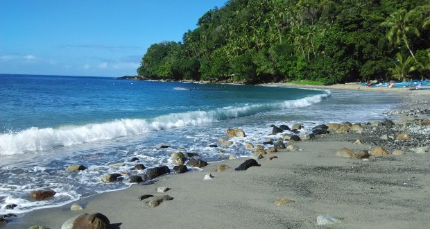  Tempat Wisata Pantai di Ambon Dengan Pemandangan Yang Eksotis 5 Tempat Wisata Pantai di Ambon Dengan Pemandangan Yang Eksotis