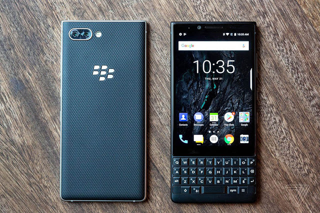 Akhirnya kabar yang ditunggu dari BlackBerry tiba juga BlackBerry KEY2 Resmi dengan RAM 6 GB dan Dua Kamera